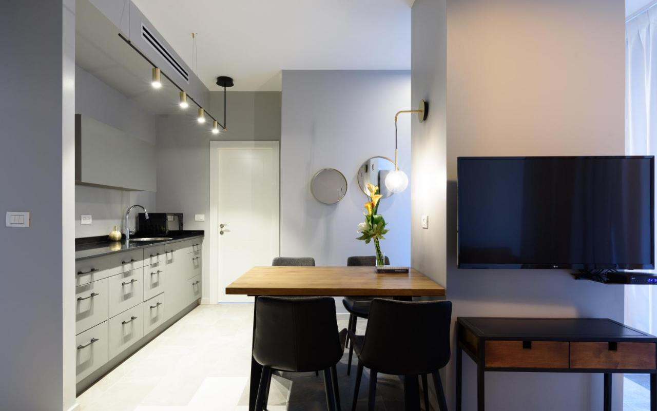 The Roof - By Sea Land Suites Tel Aviv Exteriör bild